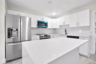 7110 NW 57th Ct, Tamarac, FL 33321 - Photo 1