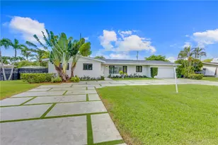 8000 SW 139th Ter, Palmetto Bay, FL 33158 - Photo 1