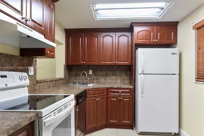 8600 SW 133rd Ave Rd #120, Miami, FL 33183 - Photo 1