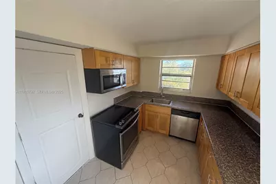 1540 NE 191st St #345, Miami, FL 33179 - Photo 1