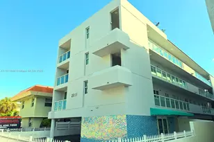 2011 Bay Dr, Miami Beach, FL 33141 - Photo 2