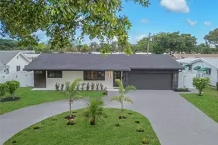 2120 NE 55th Ct, Fort Lauderdale, FL 33308 - Photo 1