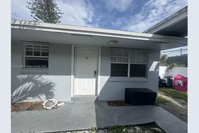 923 SE 2nd Ave #3, Hallandale Beach, FL 33009 - Photo 1