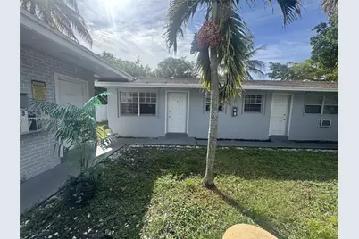 923 SE 2nd Ave #4, Hallandale Beach, FL 33009 - Photo 1