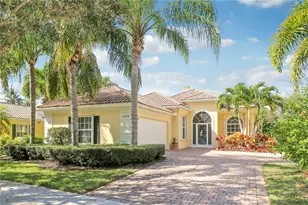 4909 Grassleaf Dr, Palm Beach Gardens, FL 33418 - Photo 1