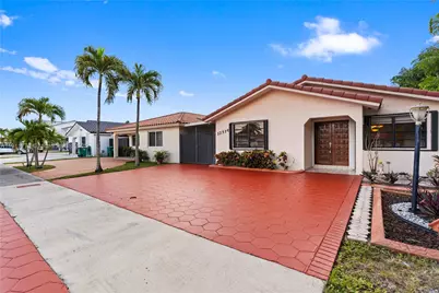 13514 SW 27th St, Miami, FL 33175 - Photo 1