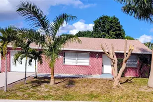 118 Bobwhite Rd, Royal Palm Beach, FL 33411 - Photo 1