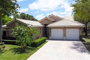 10989 NW 73rd Terrace, Doral, FL 33178 - Photo 1