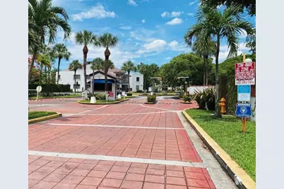 9433 Fontainebleau Blvd #212, Miami, FL 33172 - Photo 1
