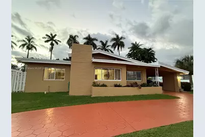 20130 NE 25th Ct, Miami, FL 33180 - Photo 1