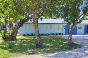 906 Greenbriar Dr, Lake Park, FL 33403 - Photo 1