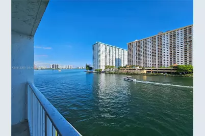 4000 NE 169th St #302, North Miami Beach, FL 33160 - Photo 1