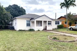 750 SE 3rd Pl, Hialeah, FL 33010 - Photo 1