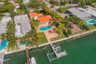 1700 Bay Dr, Miami Beach, FL 33141 - Photo 1