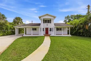 740 E Country Club Cir, Plantation, FL 33317 - Photo 1