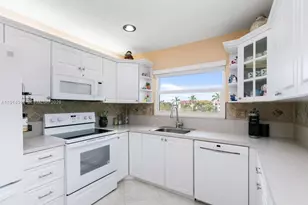 9310 Sunrise Lakes Blvd, Sunrise, FL 33322 - Photo 1