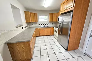 10530 SW 149th St, Miami, FL 33176 - Photo 1
