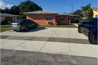 2345 NW 28th St #1, Oakland Park, FL 33311 - Photo 1