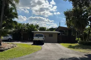 10440 SW 110th St, Miami, FL 33176 - Photo 1