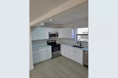 2287 W 53rd Pl #2287, Hialeah, FL 33016 - Photo 1