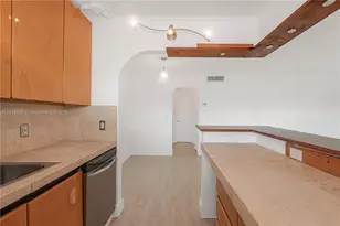 631 Jefferson Ave, Miami Beach, FL 33139 - Photo 1