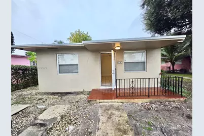 422 NE 166th St #422, Miami, FL 33162 - Photo 1