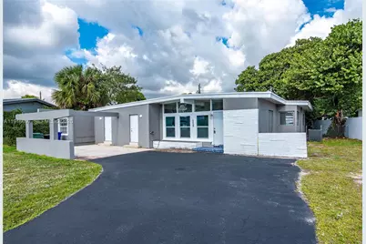 429 W Evanston Cir, Fort Lauderdale, FL 33312 - Photo 1