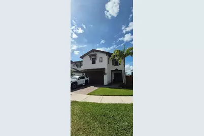 8760 NW 102nd Ct, Doral, FL 33178 - Photo 1