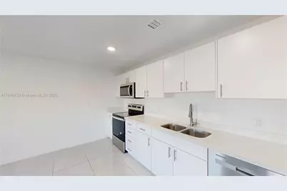 14546 SW 260th St #14546, Homestead, FL 33032 - Photo 1