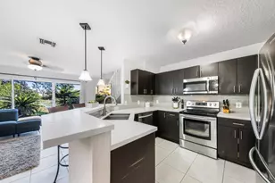 8945 NW 38th Dr, Coral Springs, FL 33065 - Photo 1