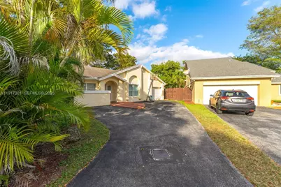 5110 SW 153rd Pl N, Miami, FL 33185 - Photo 1