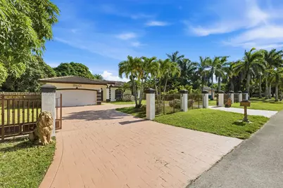19601 SW 128th Ct, Miami, FL 33177 - Photo 1