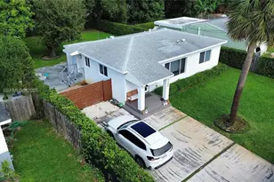 1269 NE 145th St, Miami, FL 33161 - Photo 1