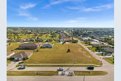 1418 Trafalgar Pkwy, Cape Coral, FL 33991 - Photo 1