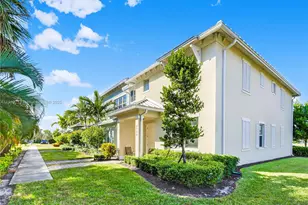 4144 Greenway Dr, Hollywood, FL 33021 - Photo 1