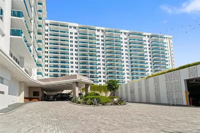 2301 Collins Ave #802, Miami Beach, FL 33139 - Photo 1