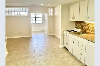 999 Brickell Bay Dr #1806, Miami, FL 33131 - Photo 1