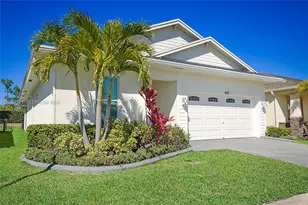 400 SE Mulberry Wy, Port Saint Lucie, FL 34984 - Photo 1