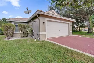 6305 Willoughby Cir, Lake Worth, FL 33463 - Photo 1