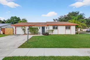 10763 Shady Pond Ln, Boca Raton, FL 33428 - Photo 1