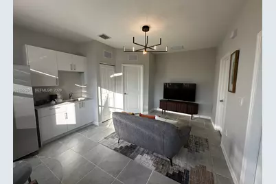 2288 SE 30th St #1, Homestead, FL 33035 - Photo 1
