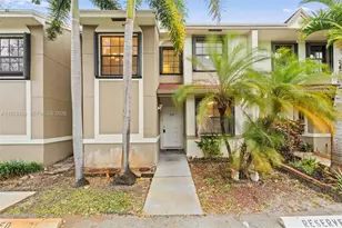 390 City View Dr, Fort Lauderdale, FL 33311 - Photo 1