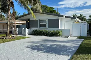 28 SE 4th St, Dania Beach, FL 33004 - Photo 1