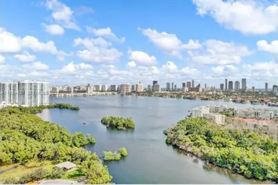 16385 Biscayne Blvd #2302, North Miami Beach, FL 33160 - Photo 1