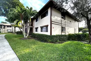 9530 N Belfort Cir, Tamarac, FL 33321 - Photo 1