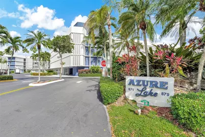 879 NE 195th St #424, Miami, FL 33179 - Photo 1