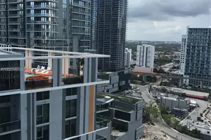 41 SE 5th St, Miami, FL 33131 - Photo 1