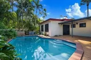 9155 SW 179th St, Palmetto Bay, FL 33157 - Photo 1