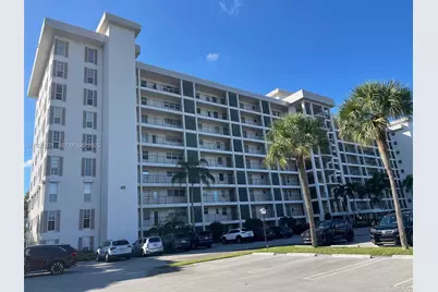 3100 N Palm Aire Dr #104, Pompano Beach, FL 33069 - Photo 1