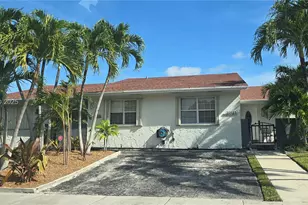 20523 SW 92nd Pl, Cutler Bay, FL 33189 - Photo 1